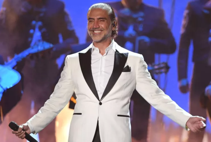 alejandro fernández.jpg