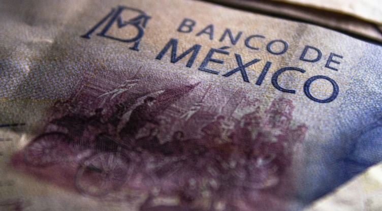 personas con discapacidad billetes monedas