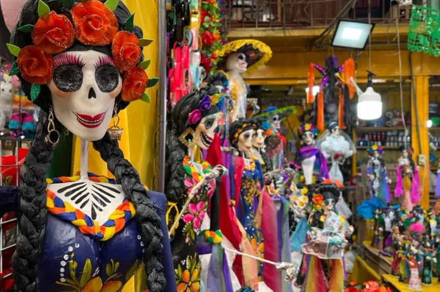 día-de-muertos-2023-catrinas-de-papel-mercados-de-méxico