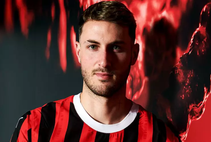 Santiago Giménez con el AC Milan