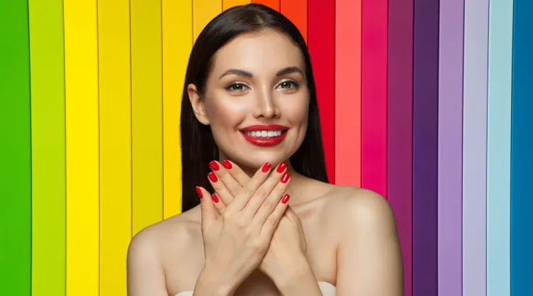 Colores de uñas que serán tendencia en 2026: estos son los tonos que te harán ver a la moda y fantástica.