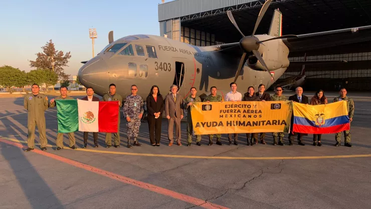 México dona un millón de vacunas y recibe donación de insumos médicos