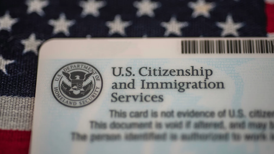 ¿Qué dice USCIS sobre la visa de empleo?