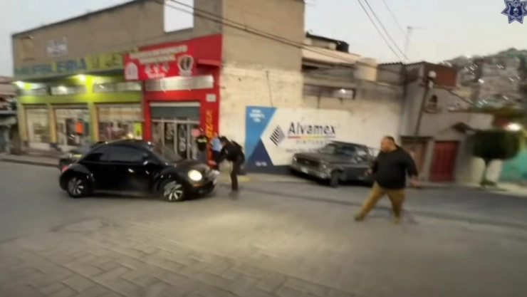 conductor-atropella-a-policia-transito-en-ecatepec-al-evadir-operativo-oficial-queda-fractura