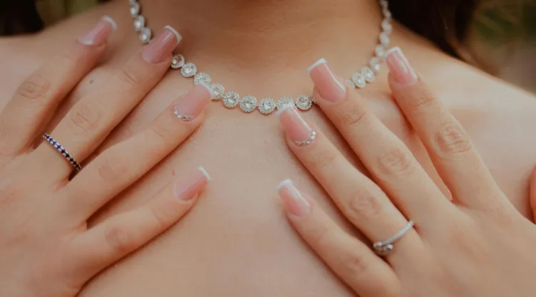 manicura rusa
