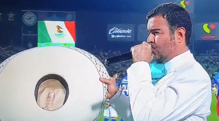 Pablo Montero_Himno Nacional