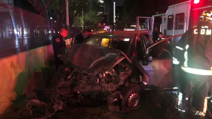 Choque contra muro de contención colonia Hipódromo