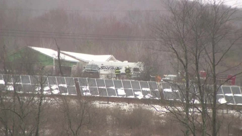 Tragedia aérea en Nueva York_ Avión bimotor se estrella y deja víctimas mortales.jpg