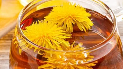 3 recetas de té para desinflamar el vientre que puedes beber todas las mañanas