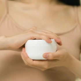 3 cremas hidratantes que debes usar en otoño-invierno en lugar de aceite corporal