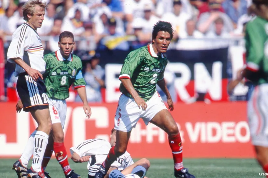 2 futbolistas con más partidos en la Selección Mexicana claudio suárez.jpg
