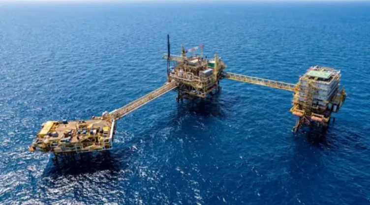 derrame-petroleo-pemex-activa-operativo-en-el-golfo-mexico