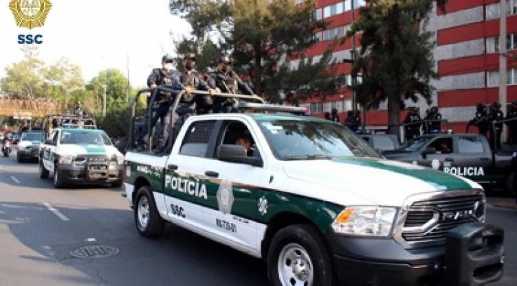 POLICÍAS OPERATIVO FIN DE AÑO.jpeg