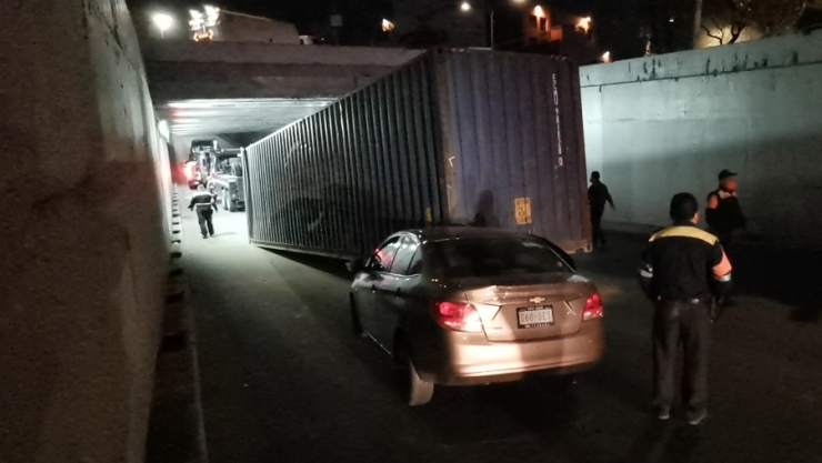 CAJA DE TRAILER.jpeg