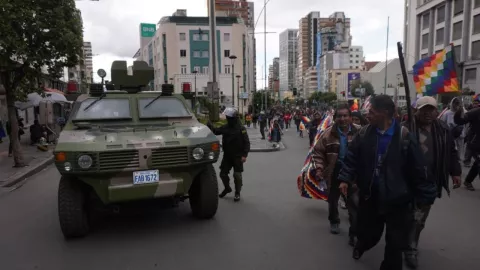 Números de emergencia de la Embajada de México en Bolivia tras golpe de Estado