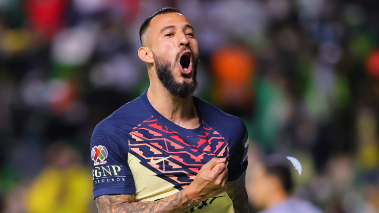 América
