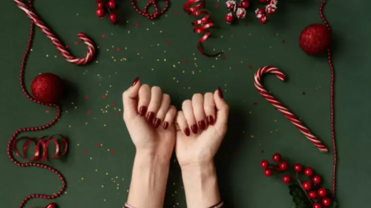 Tendencia de u&ntilde;as para Navidad