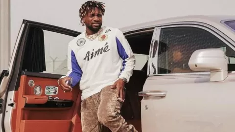 Auto de lujo Allan Saint-Maximin