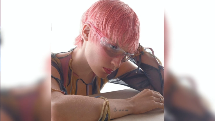 Belinda sorprende con cambio de look.