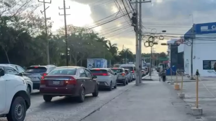 ¿Qué pasó en la avenida Tulum? Reportan TRÁFICO lento en la zona, hoy 27 de marzo de 2026