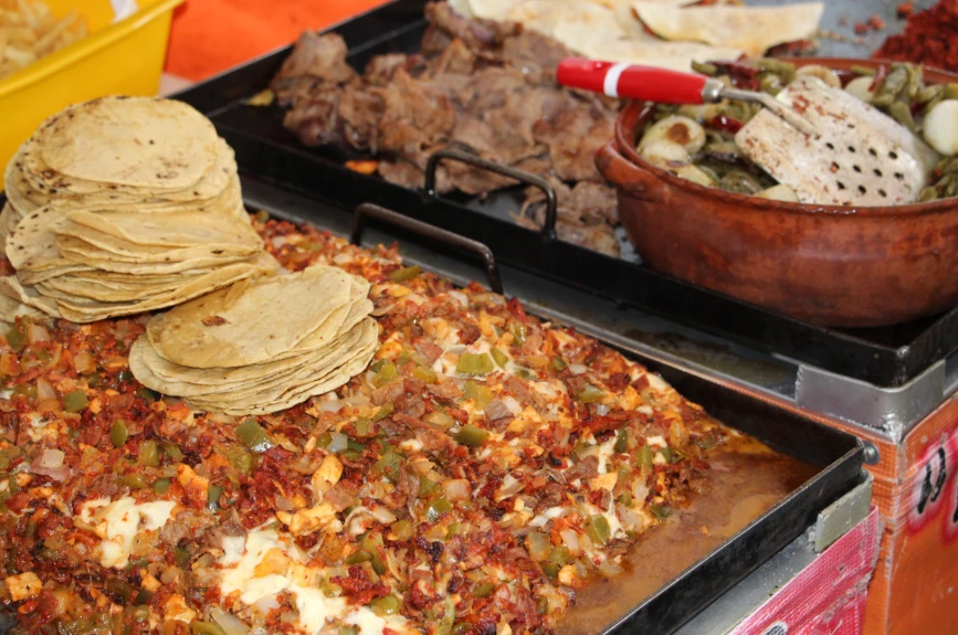 Todos nuestros voluntarios agradecen su enorme apoyo y comida.