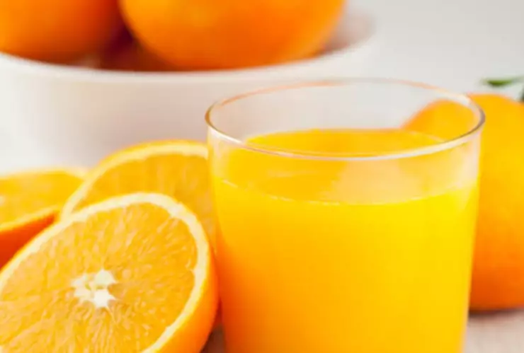 jugo-de-naranja-saludable-fruta
