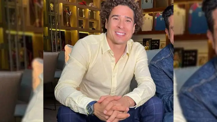 Memo Ochoa presume sus vacaciones de descanso en Isla Mujeres