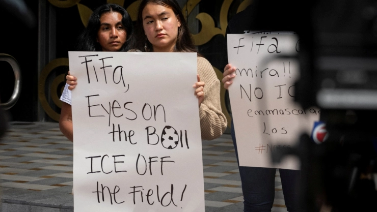 Solicitan a FIFA que presione para excluir a ICE y CBP de los partidos del Mundial. “No queremos familias separadas en las gradas”, dicen.