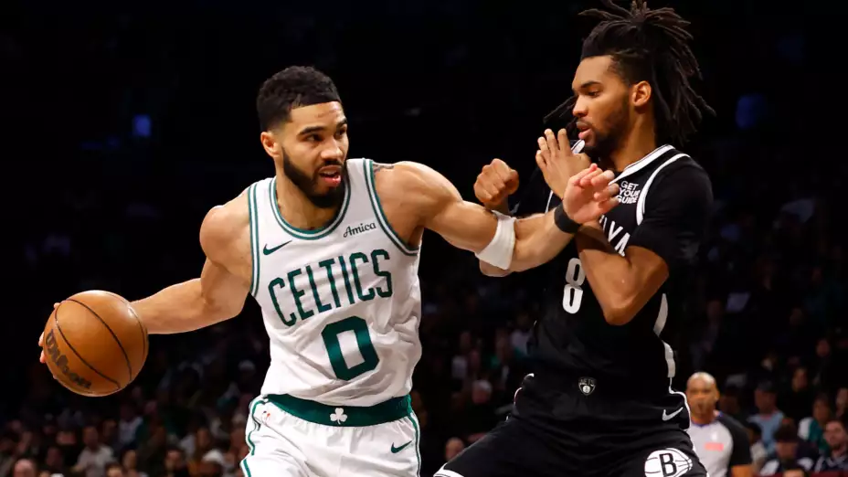 Jayson Tatum de los Celtics de Boston.