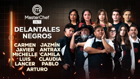 Cocineros con delantal negro en MasterChef 24/7