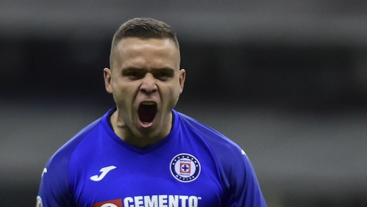 Cruz Azul vence al Am&eacute;rica en el Cl&aacute;sico Joven 