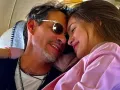 Marc Anthony con su pareja..jpg