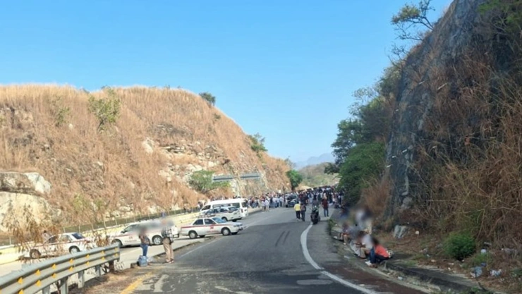 Bloqueos carreteros hoy en México.jpg