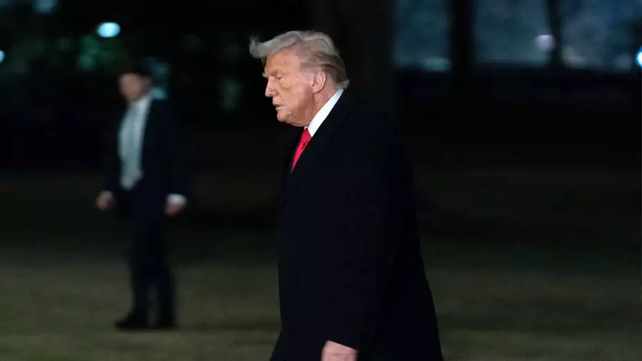 Donald Trump llega a Casa Blanca el 10 de febrero de 2025.