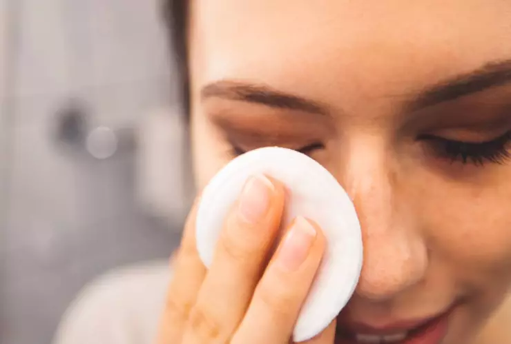 Desmaquillante con aceite de coco