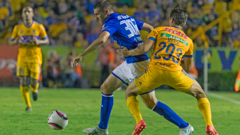 Debut de Santiago Giménez Copa MX vs Tigres.jpg