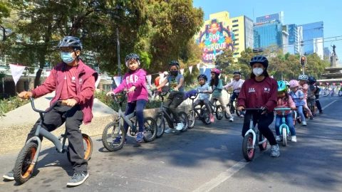 El primer Paseo Nocturno “Muévete en Bici” del 2023 tendrá como temática principal el Día del Amor y la Amistad.