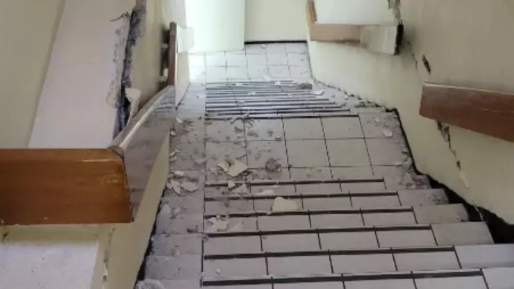 Alerta sísmica y evacuación terminan en fatal caída de abuelito en Benito Juárez