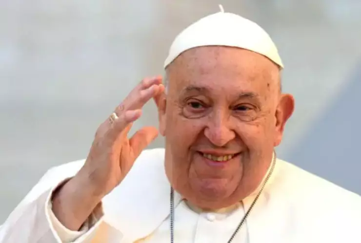 Reportan leve mejoría del Papa Francisco tras complicado estado de salud hoy, lunes 24 de febrero