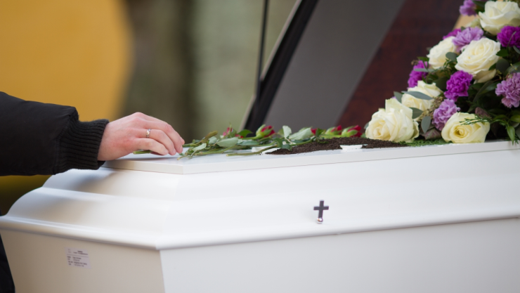 Pide croquetas en vez de flores en su funeral