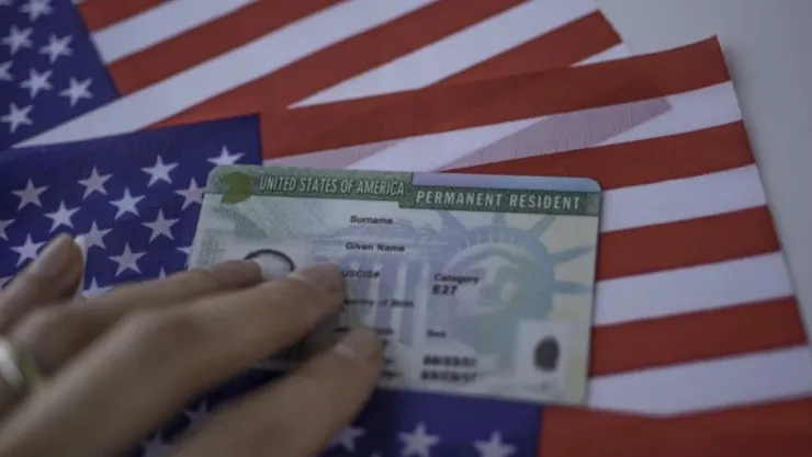 ¿Cómo revisar quiénes son los ganadores de la Lotería de Visas para vivir en EU 2025?