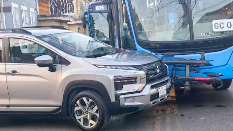 Fuerte accidente hoy 12 de marzo de 2025 dejó graves daños