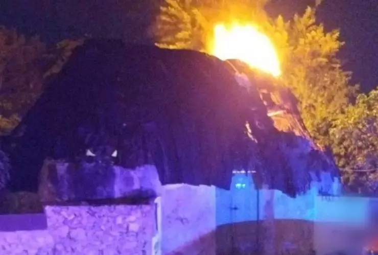 Reportan fuerte incendio de casa en el centro de Umán_ FOTOS