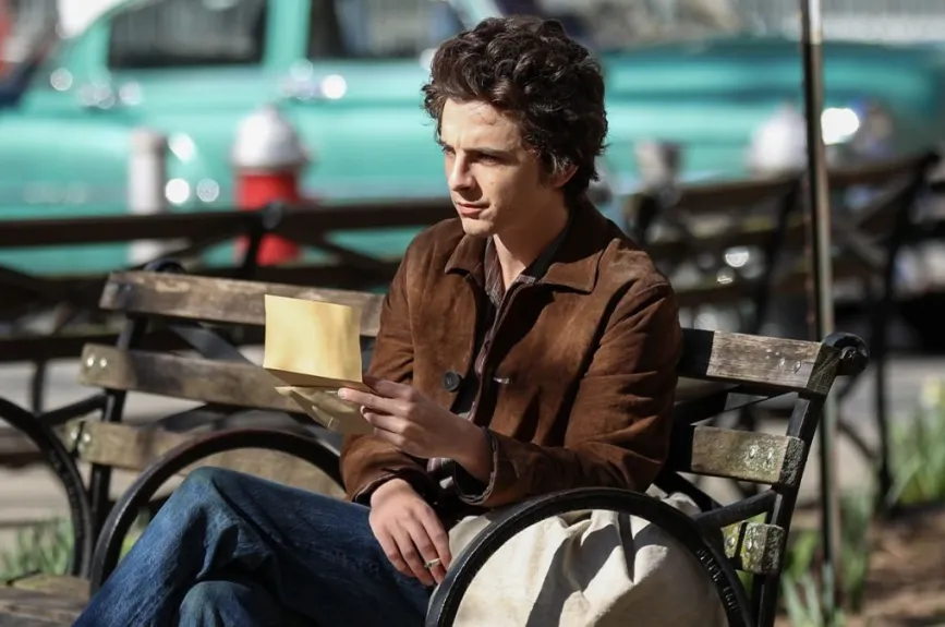 La película también fue reconocida en los Globos de Oro y los BAFTA, consolidando a Chalamet como una de las figuras más destacadas de su generación.
Crédito: Searchlight Pictures