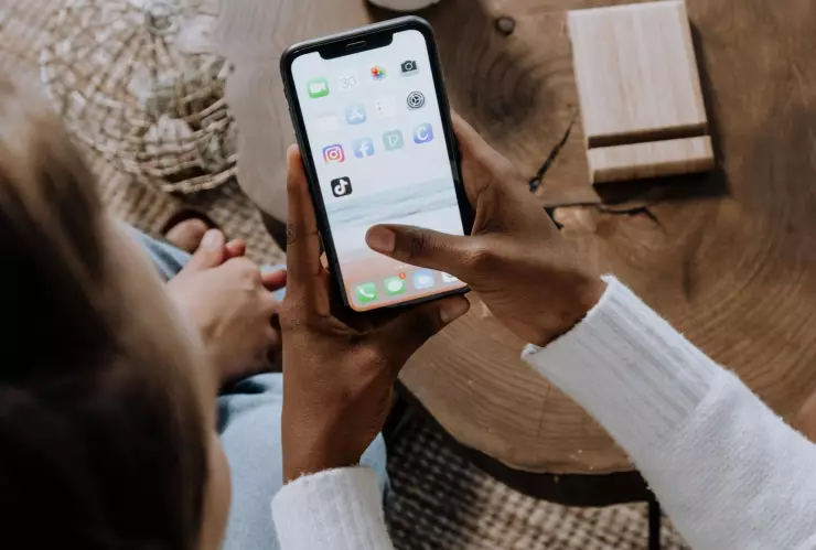 recomendaciones países bajos por el uso de tik tok en menores.jpg