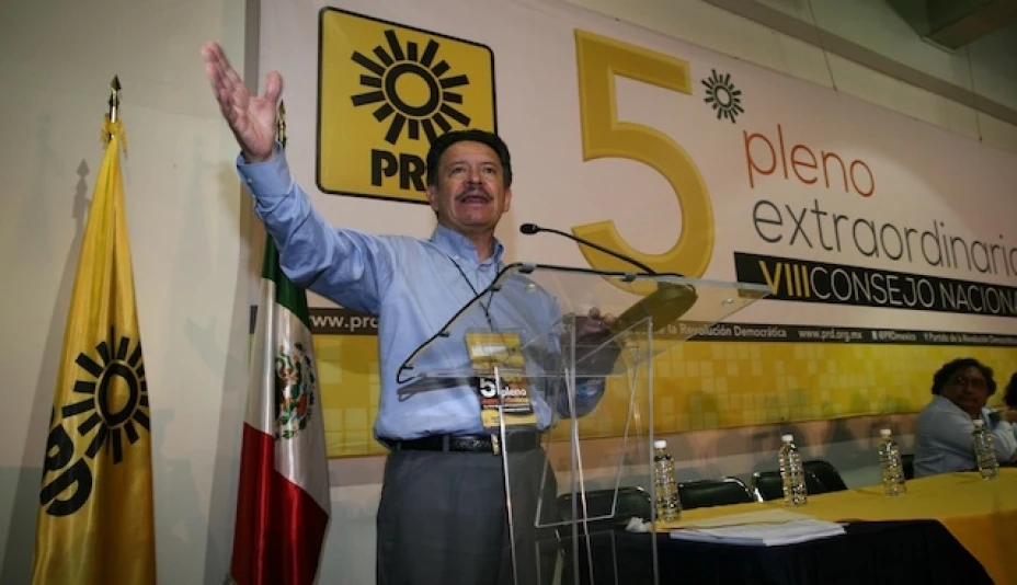Carlos Navarrete Ruiz, aspirante a dirigir el PRD