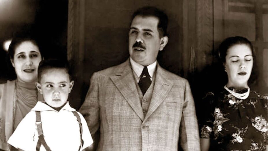 ¿Quién fue el primer presidente en gobernar durante 6 años en México?