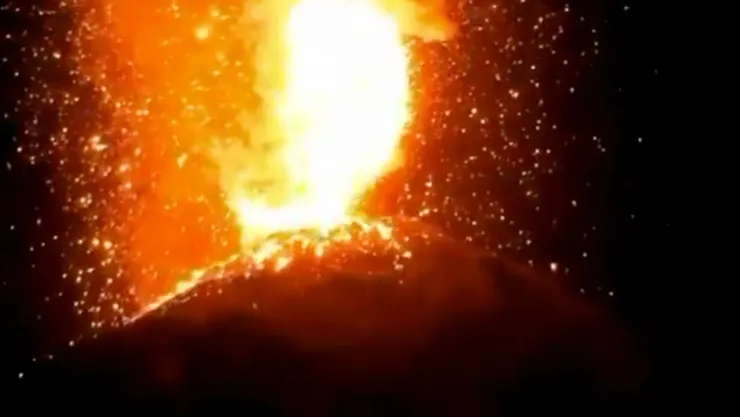 Volcán de fuego en Guatemala