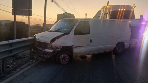 ¿Qué paralizó la México-Querétaro este lunes?