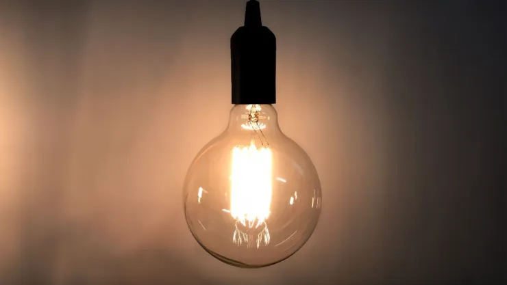Así puedes conocer tu tarifa diaria de luz con la app de CFE